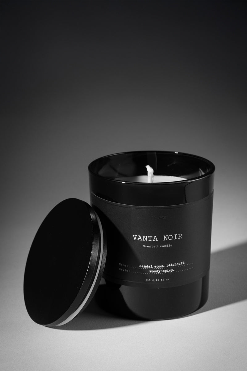 VANTA NOIR CANDLE