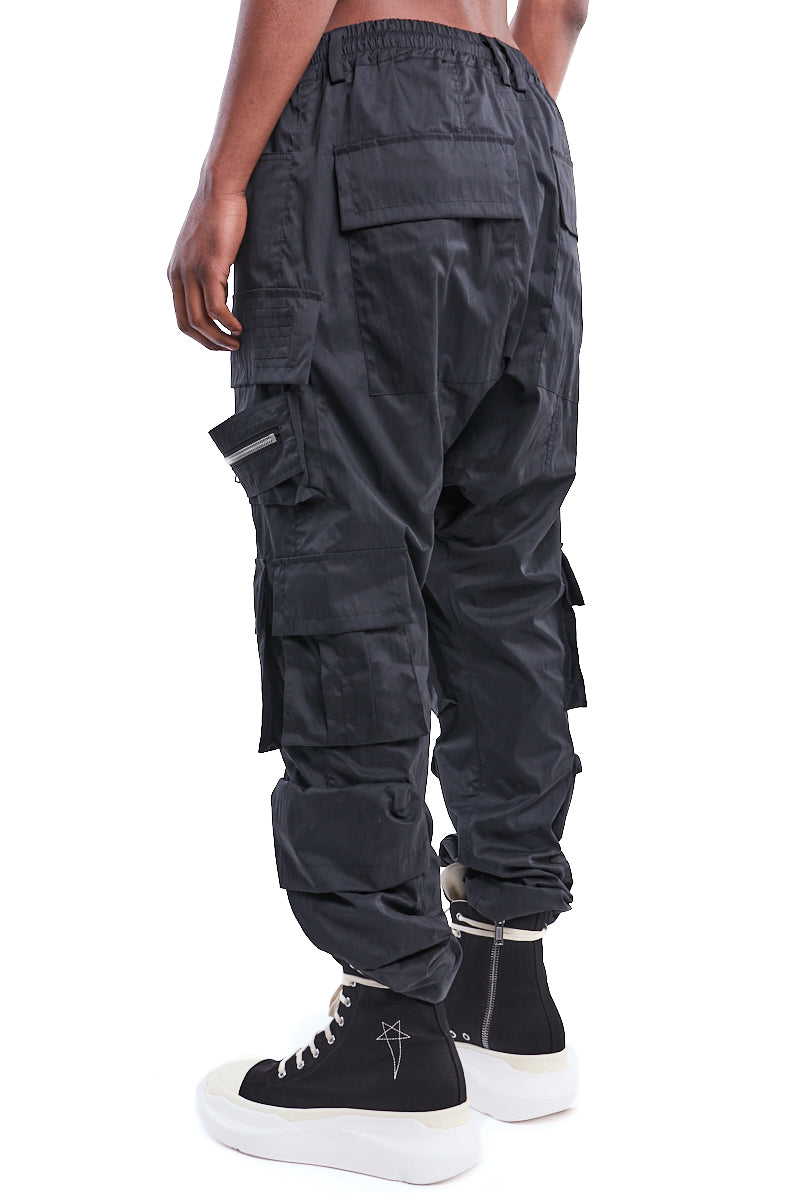 BLACK TECH CARGO SAROUEL EASY PANTS