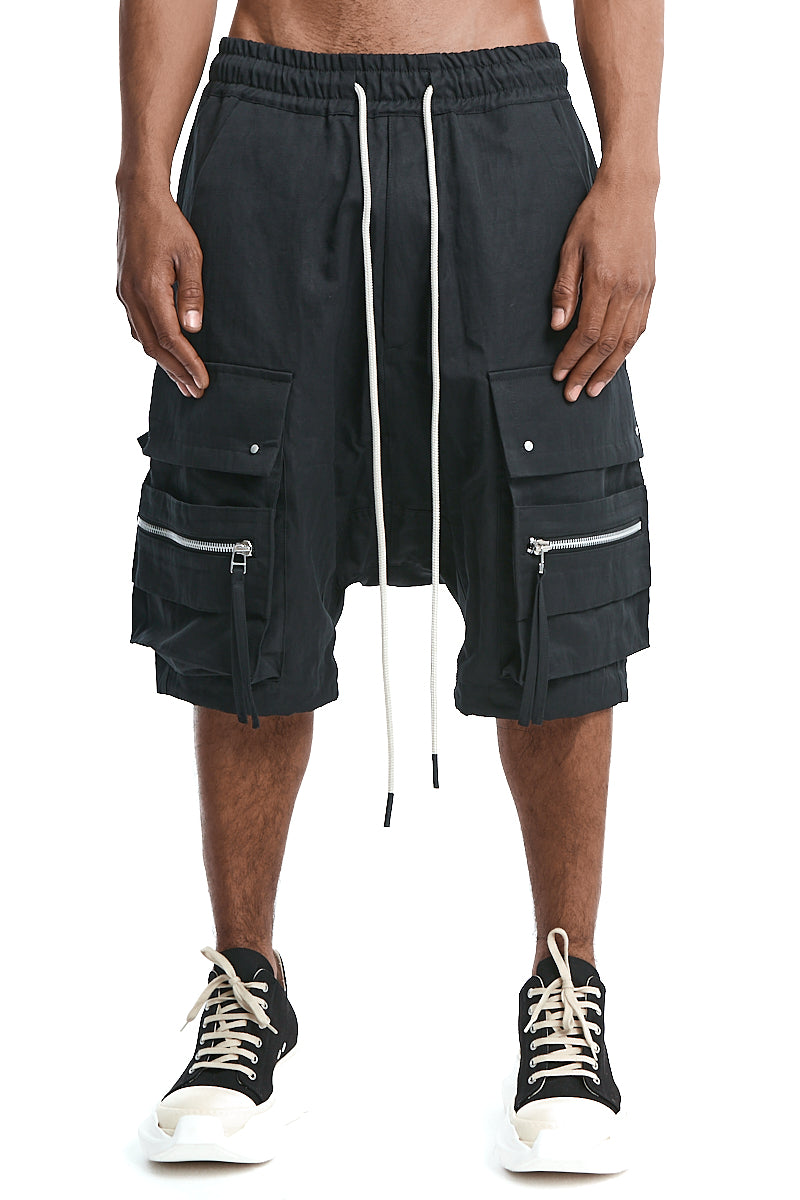 BLACK CARGO SHORTS