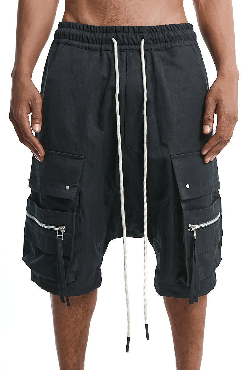 BLACK CARGO SHORTS