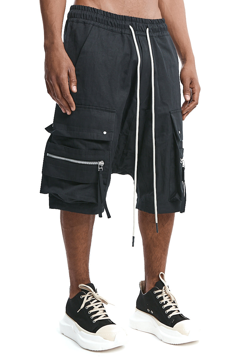 BLACK CARGO SHORTS