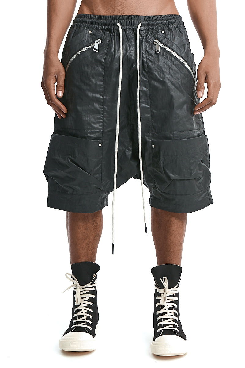 BLACK COATED CARGO SHORTS
