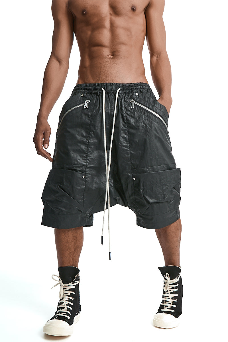 BLACK COATED CARGO SHORTS