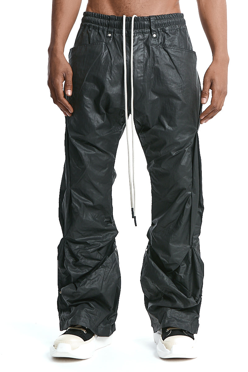 COATING RANDOM TUCK BOOTS CUT PANTS