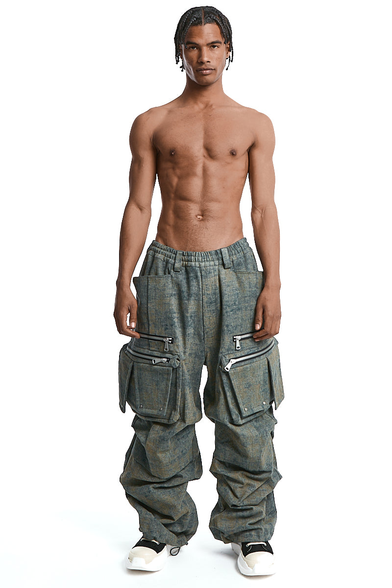 BLENDED SHADES DENIM CARGO TUCK WIDE PANTS