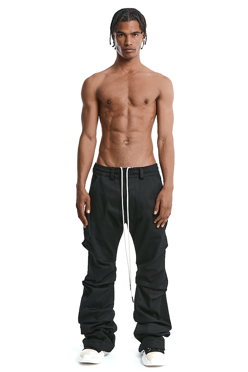 BLACK BOOTCUT TUCK PANTS