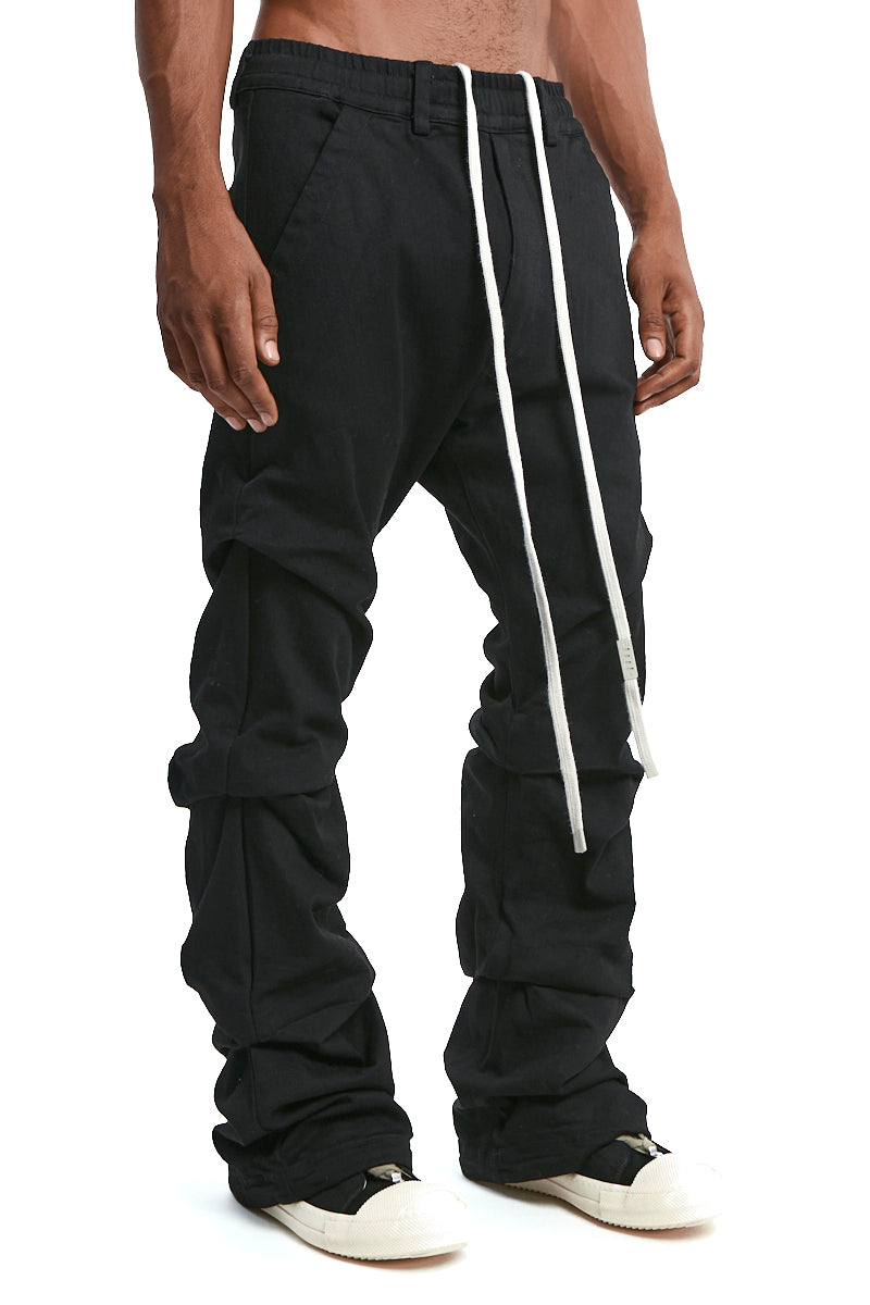 BLACK BOOTS CUT TUCK PANTS