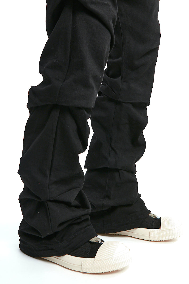 BLACK BOOTS CUT TUCK PANTS