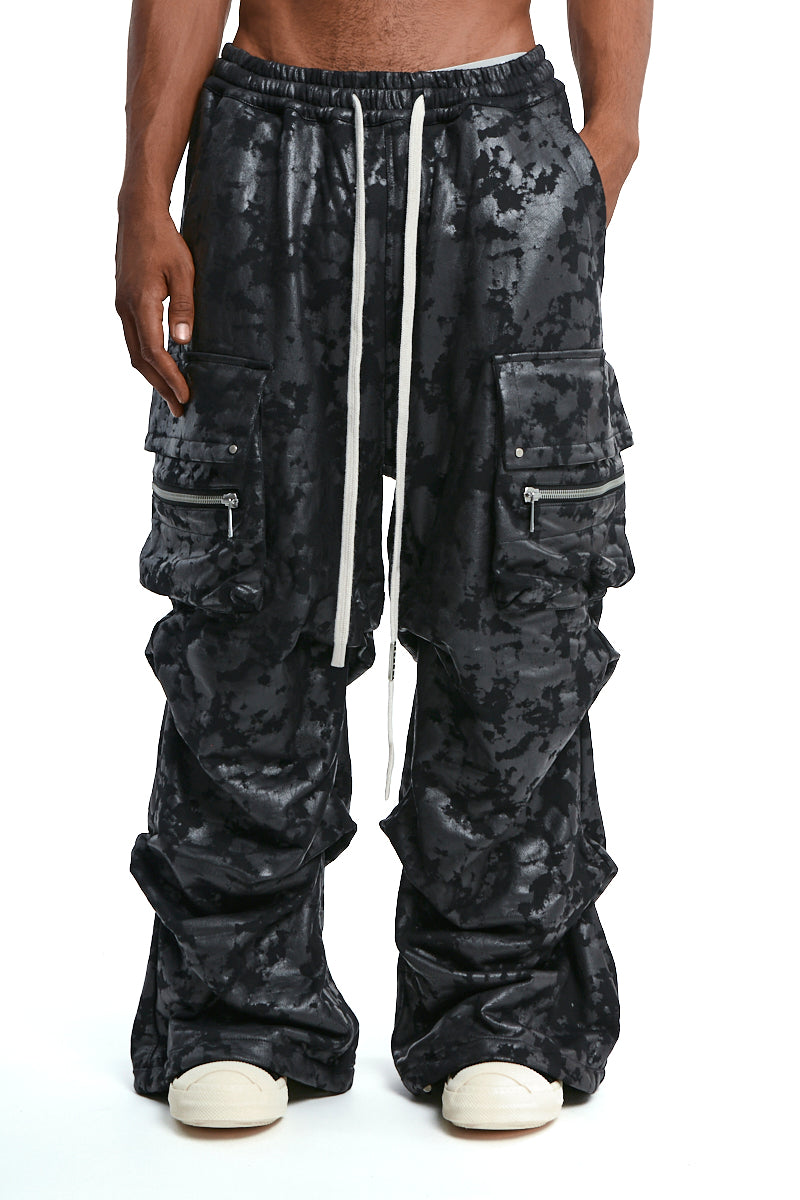 BLACK SWEAT CARGO TUCK WIDE PANTS