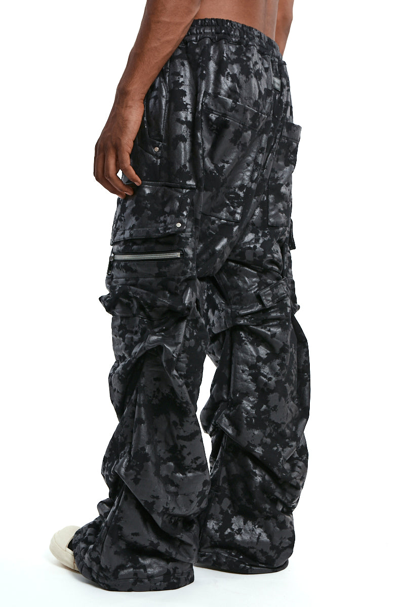 BLACK SWEAT CARGO TUCK WIDE PANTS