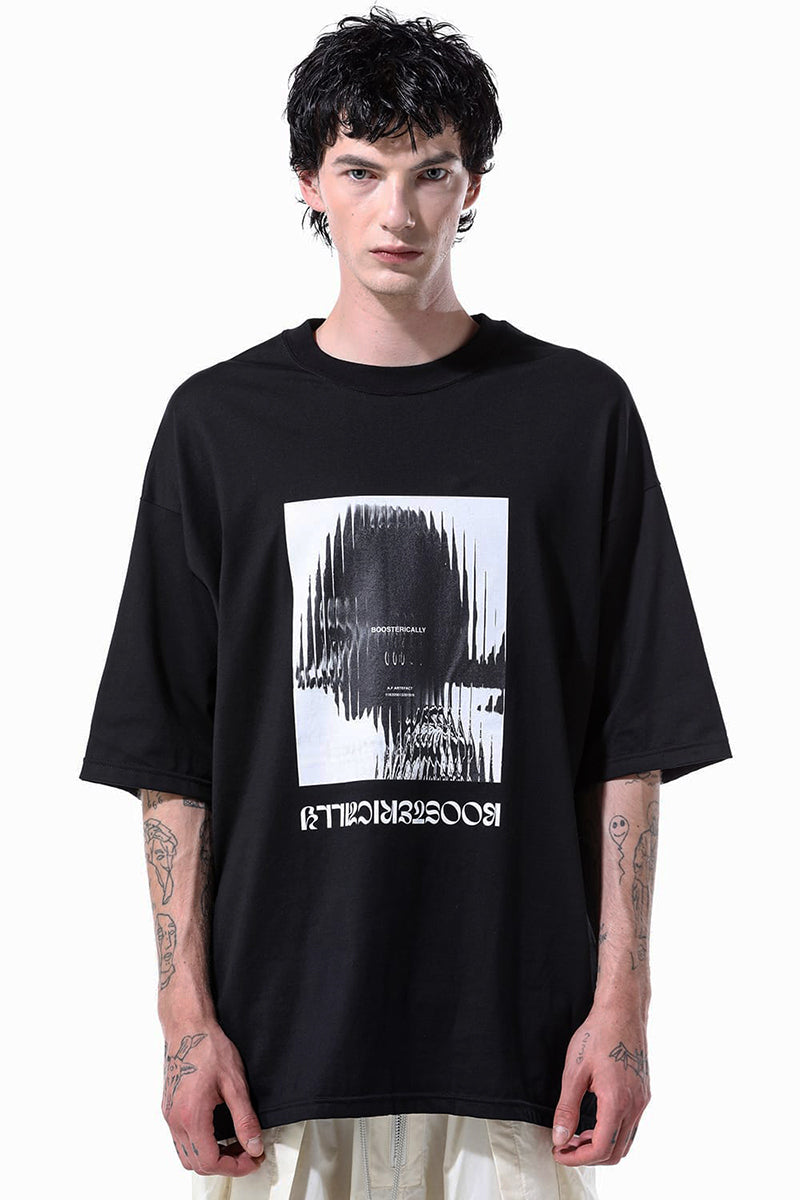BLACK BOOSTERICALLY PRINT TEE