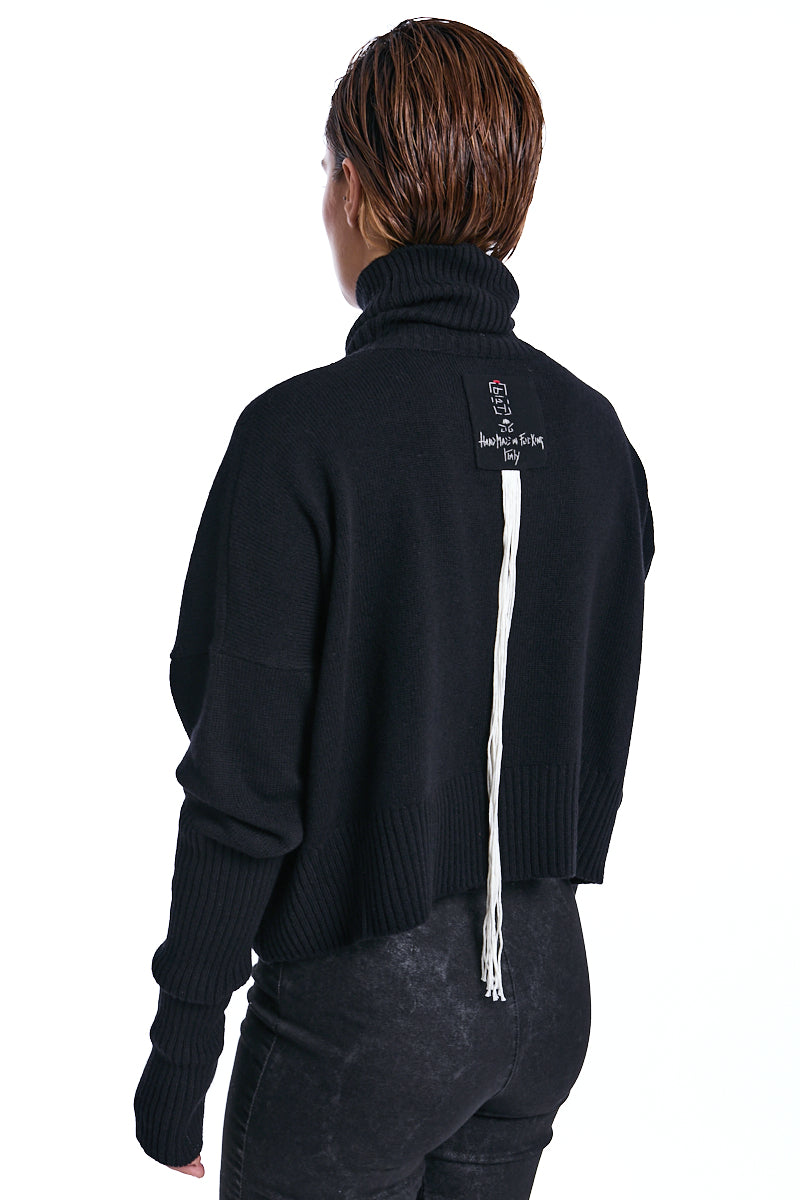 BLACK HAND-KNITTED WOOL TURTLENECK JERSEY