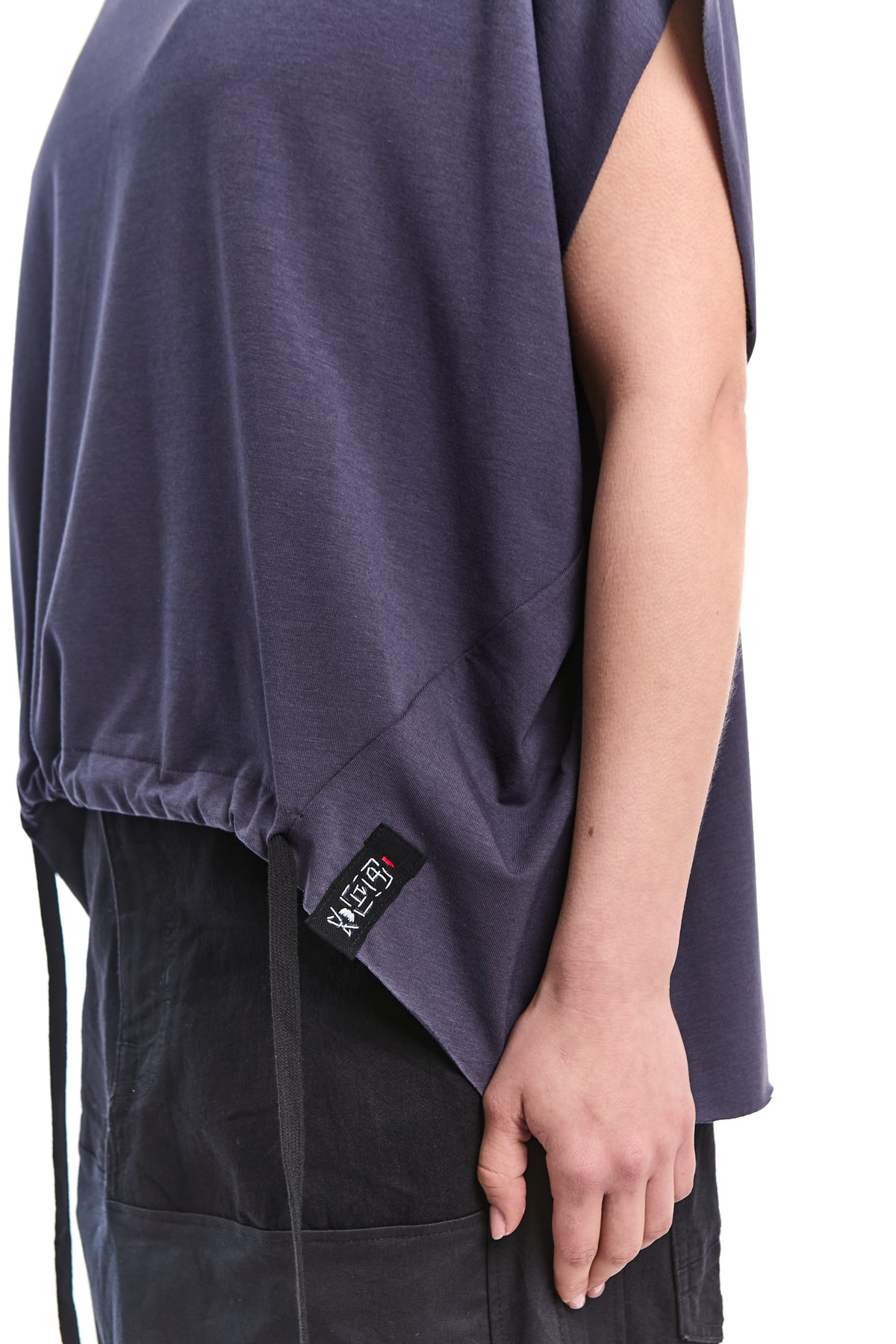 PLUM SLEEVELESS OVER TOP