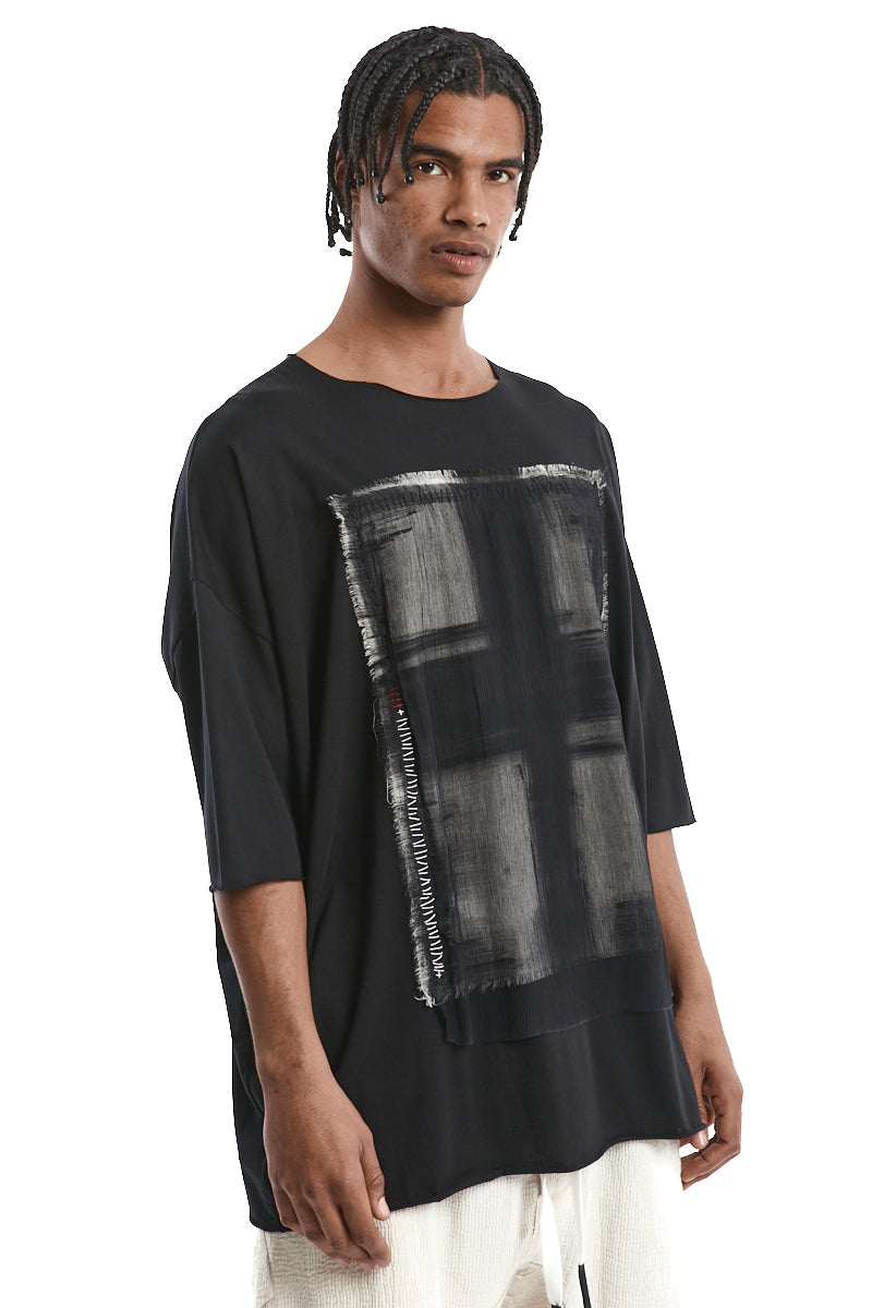 BLACK CROSS OVER TEE