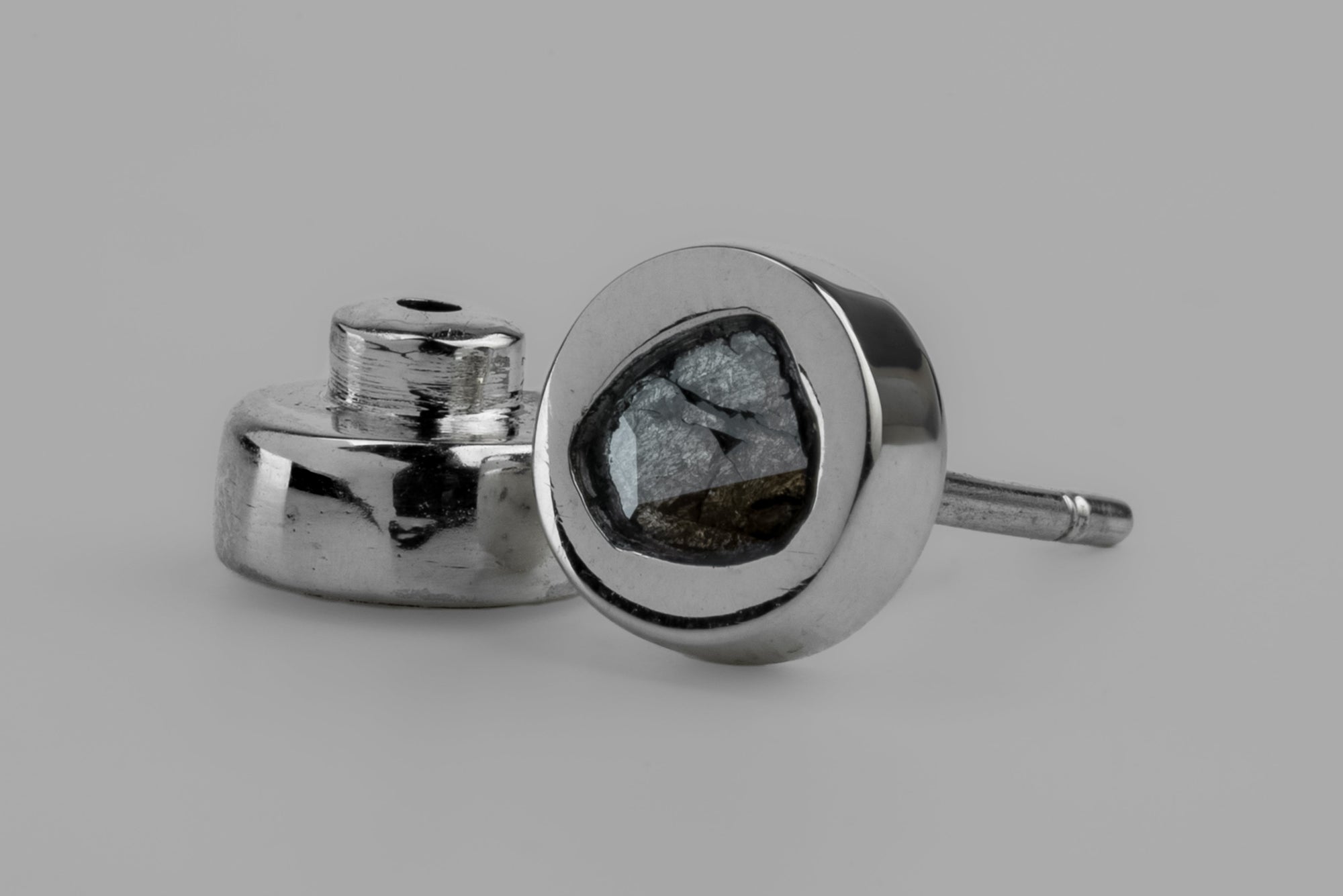Tiny Stud Earring (0.1 CT, Diamond Slab, PA+DIA)