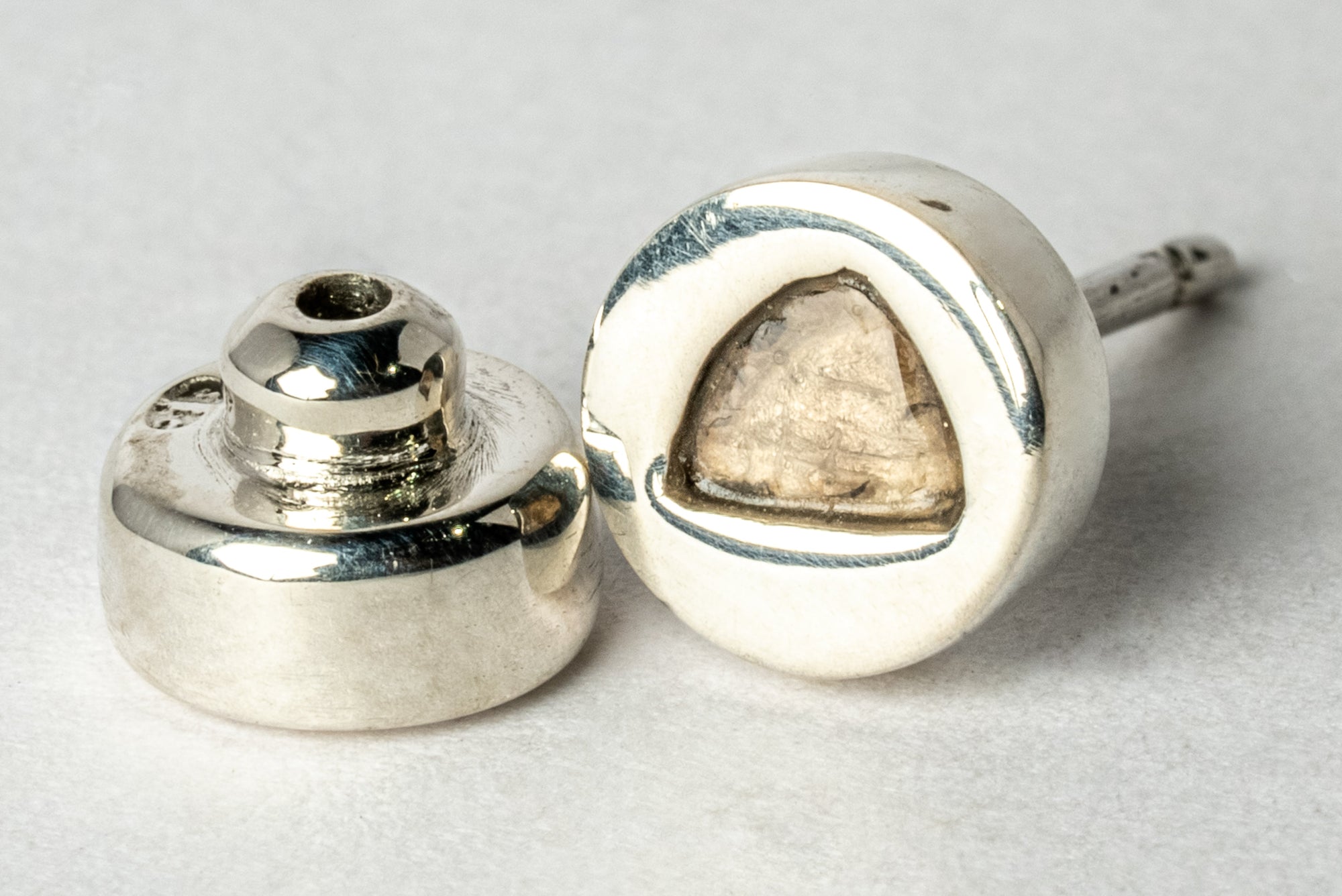 Tiny Stud Earring (0.1 CT, Diamond Slab, PA+DIA)