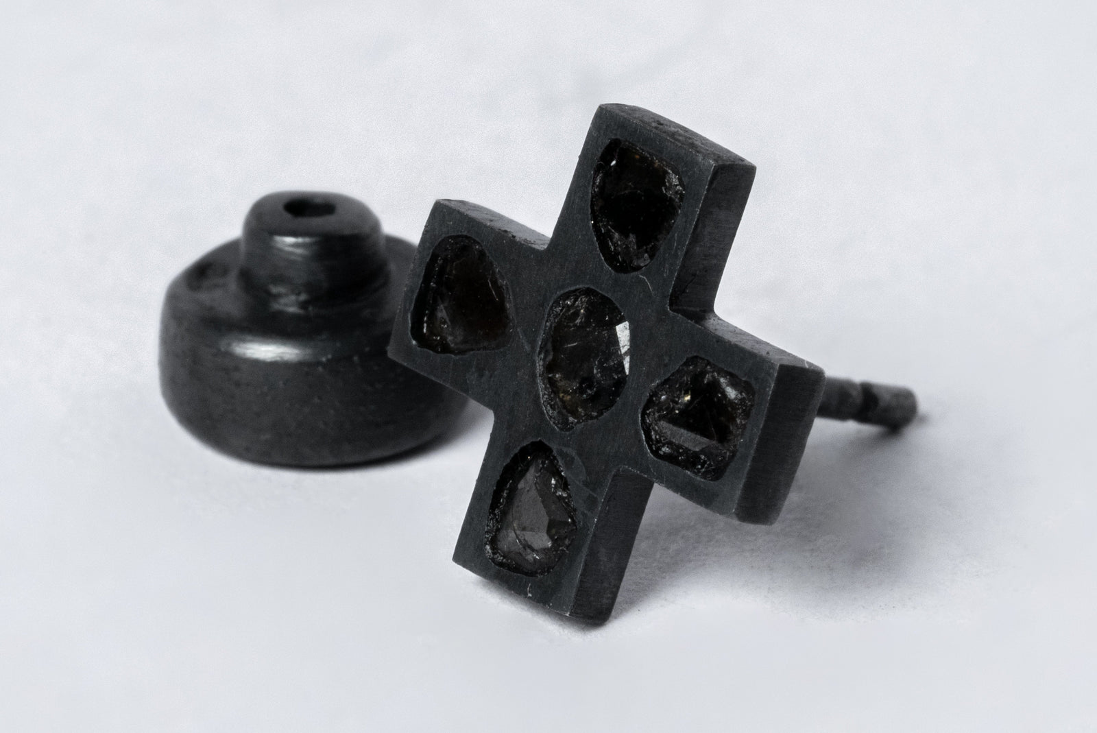 Plus Earring (Mega Pavé, 12mm, KA+DIA)