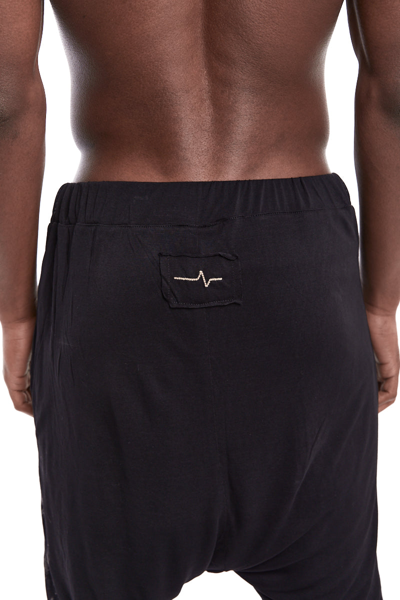 魅力的な The To Aid First Injured Shorts Print Black | Online Shop | パンツ