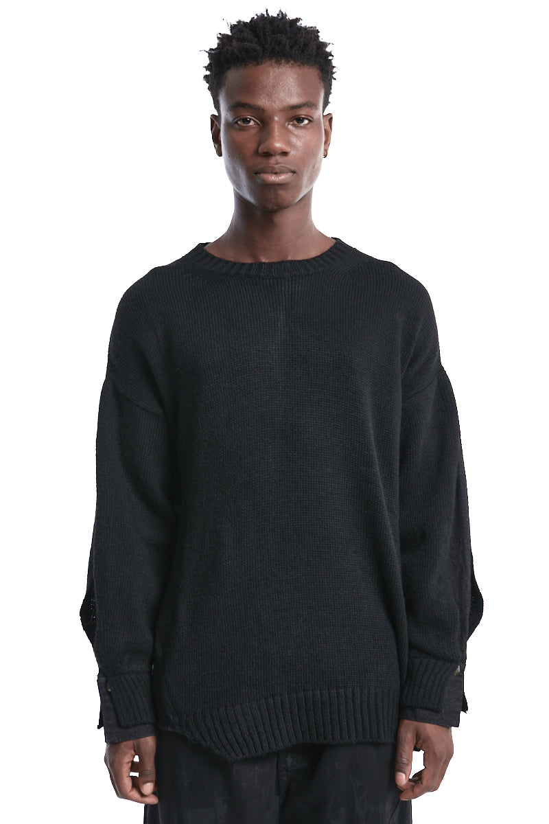 OVERSIZED KNITTED SWEATER