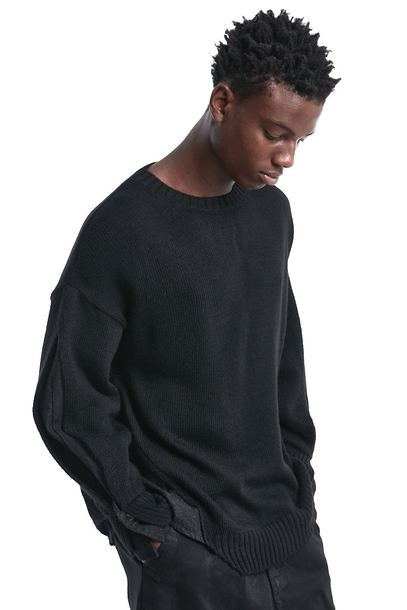 OVERSIZED KNITTED SWEATER