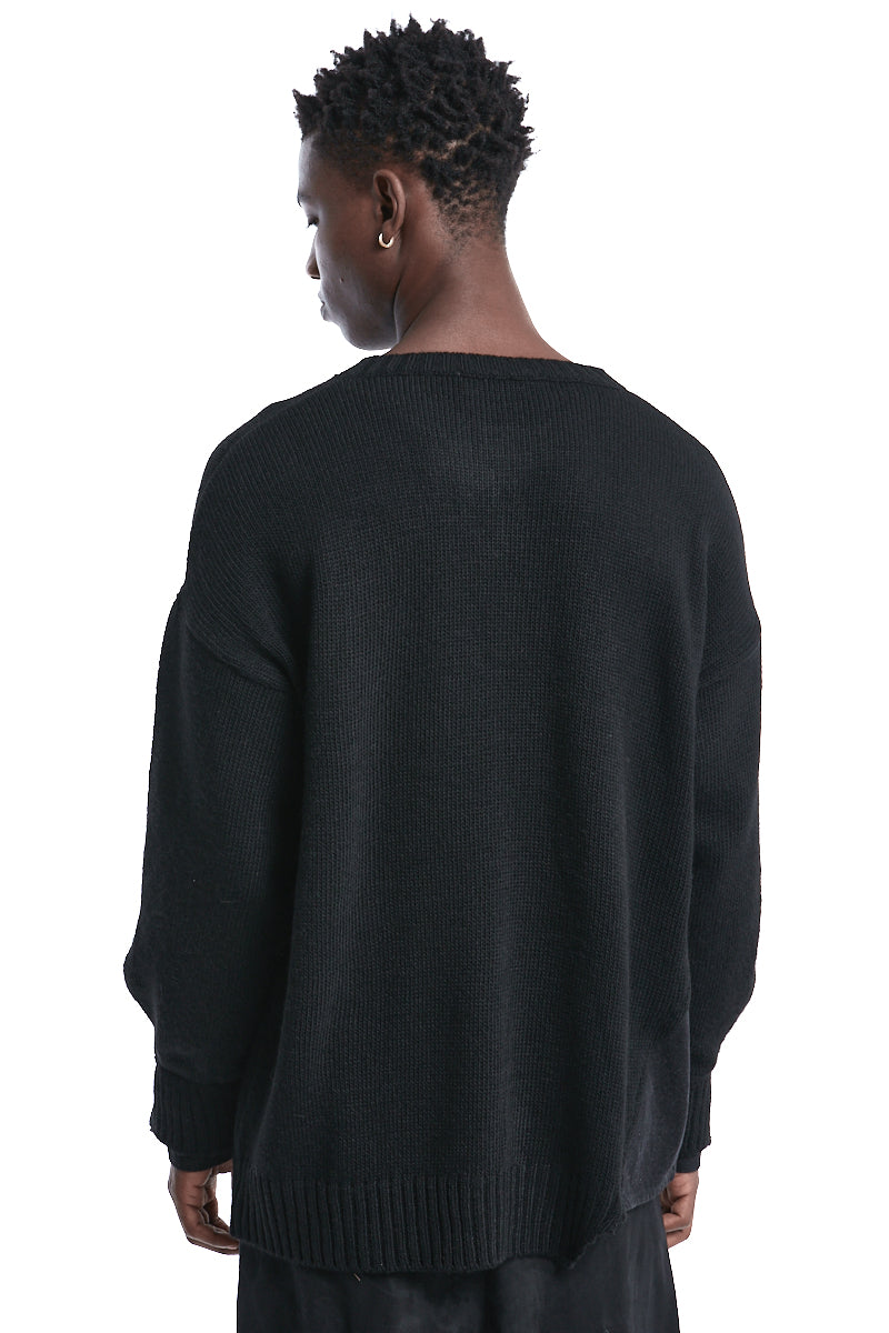OVERSIZED KNITTED SWEATER