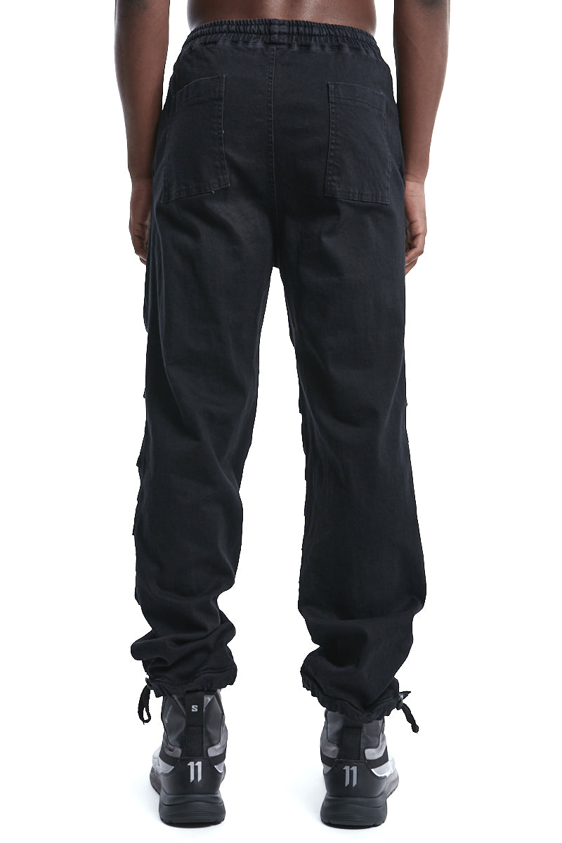 BLACK PIN-TUCKS JEANS