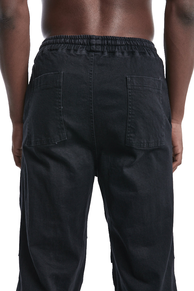 BLACK PIN-TUCKS JEANS