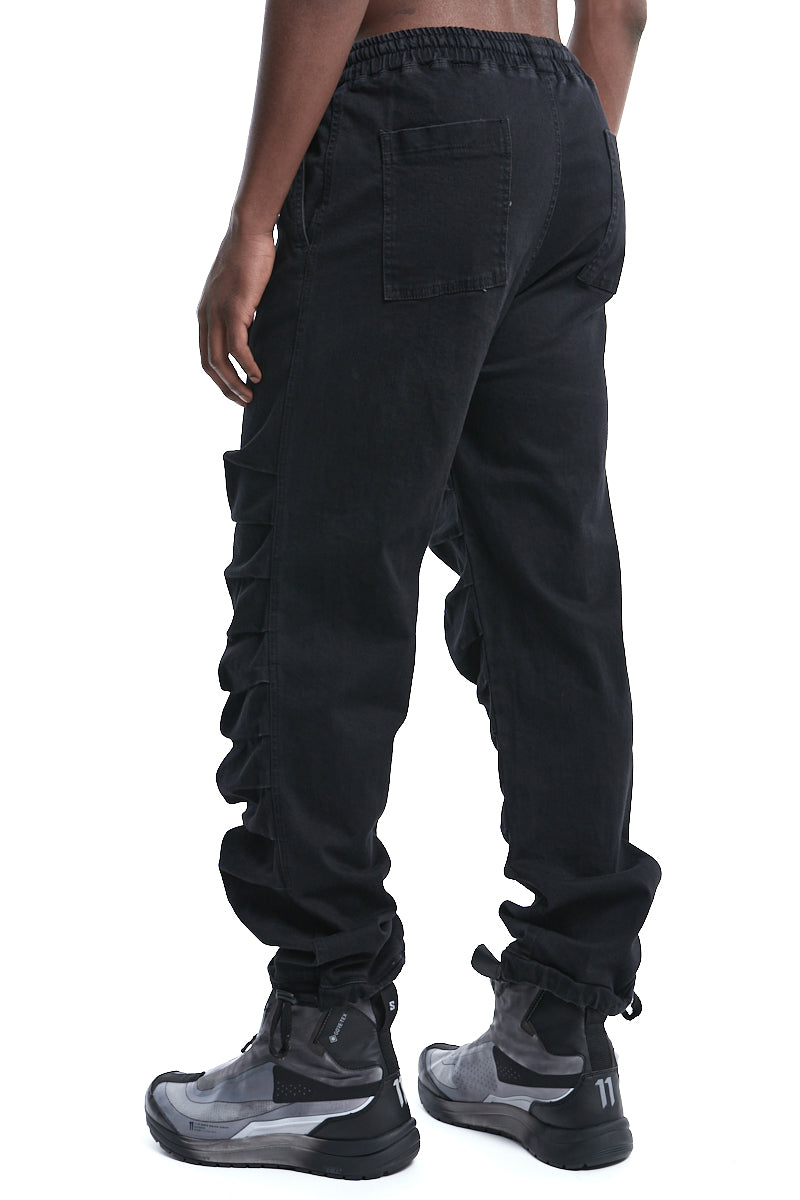 BLACK PIN-TUCKS JEANS