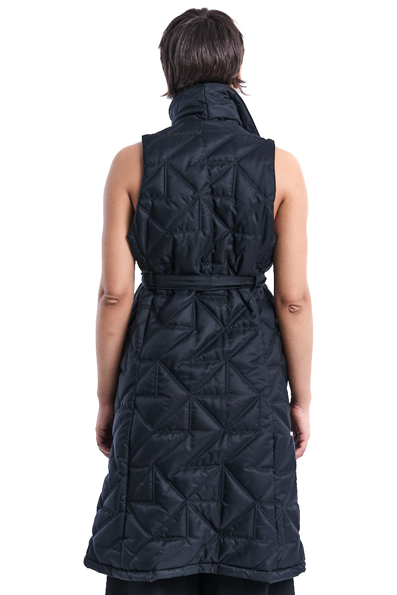BLACK MATTE NYLON SLEEVELESS DOWN JACKET