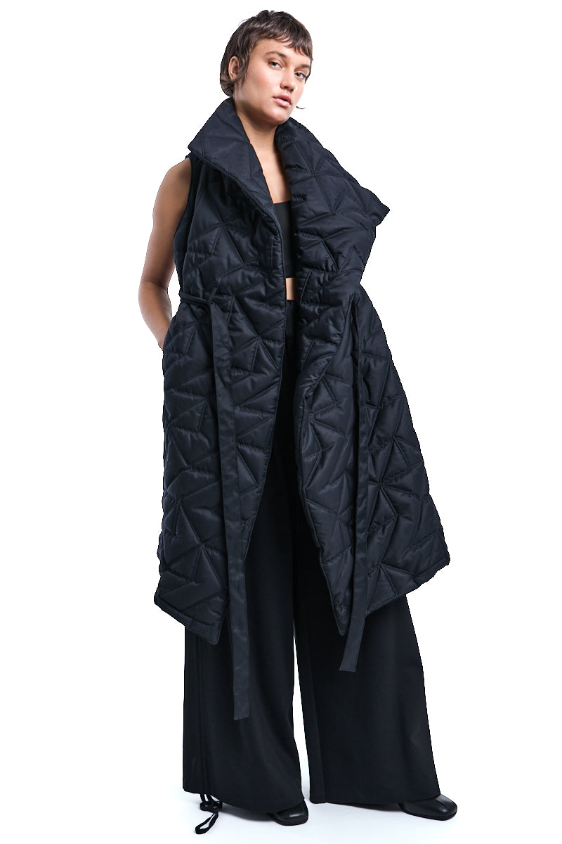 BLACK MATTE NYLON SLEEVELESS DOWN JACKET