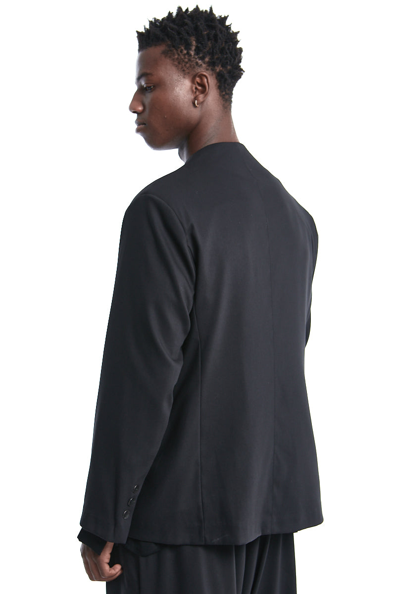 LAPELLESS BLAZER