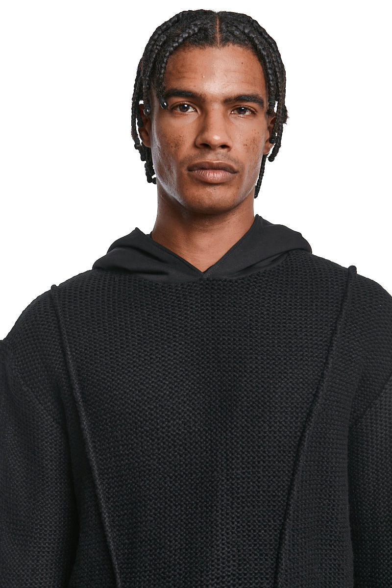 BLACK HOODED KNITTED SWEATSHIRT