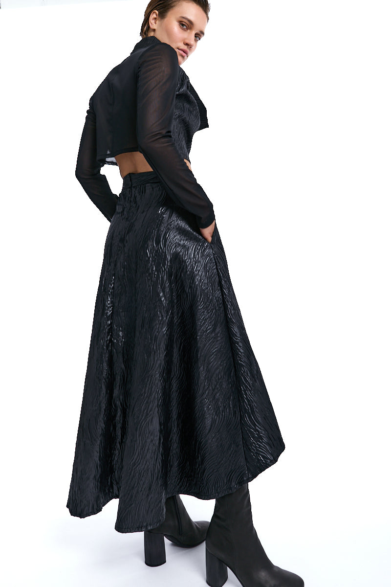 CRUMPLED BLACK LONG ASYMMETRIC JACQUARD SKIRT