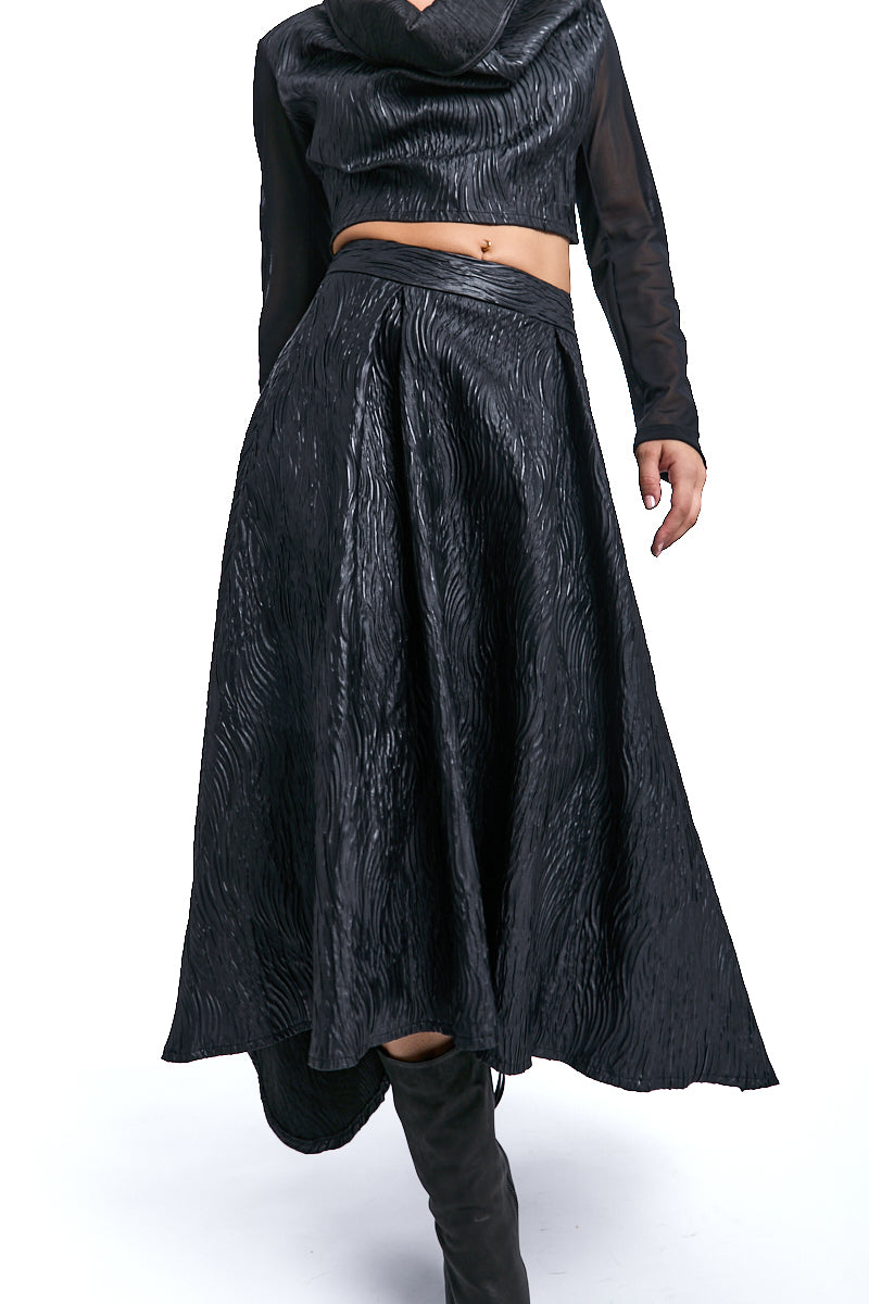 CRUMPLED BLACK LONG ASYMMETRIC JACQUARD SKIRT