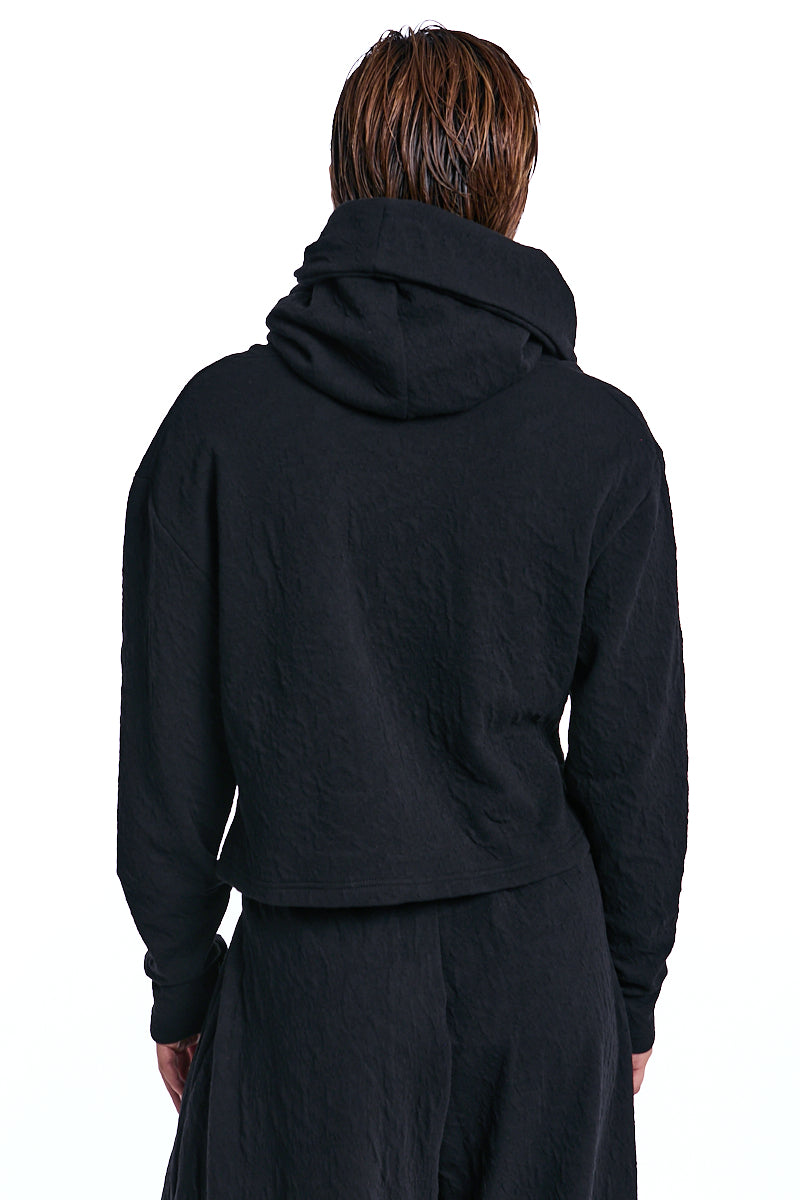 BLACK CROP EMBOSSED FLEECE SWEATER