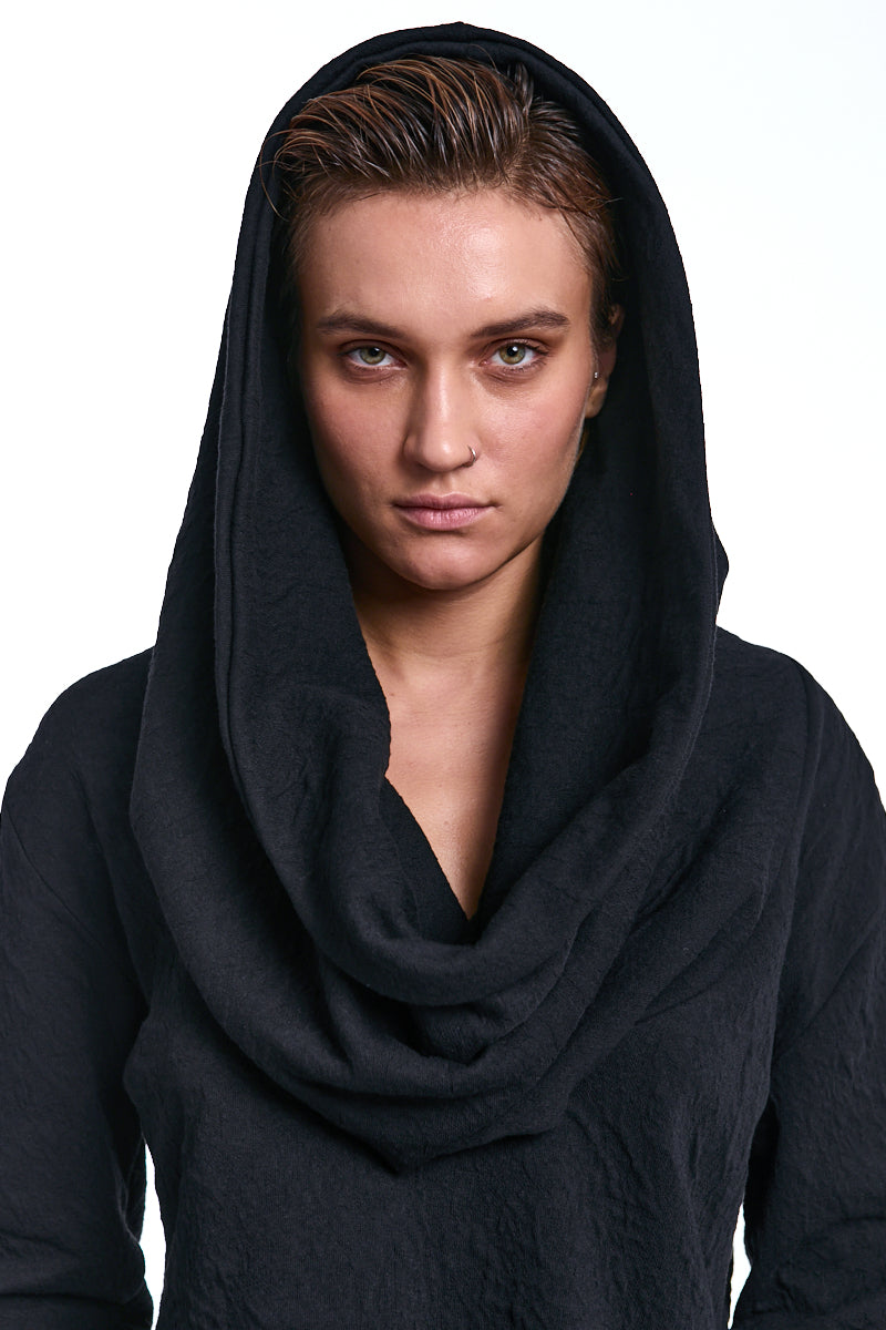 BLACK CROP EMBOSSED FLEECE SWEATER