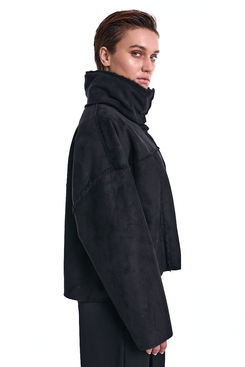 BLACK CROPPED DOUBLE-FACE VEGAN SHEEPSKIN JACKET