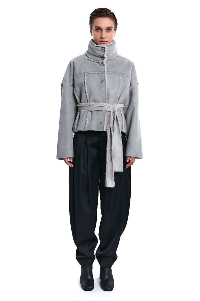 SAND CROPPED DOUBLE-FACE VEGAN SHEEPSKIN JACKET