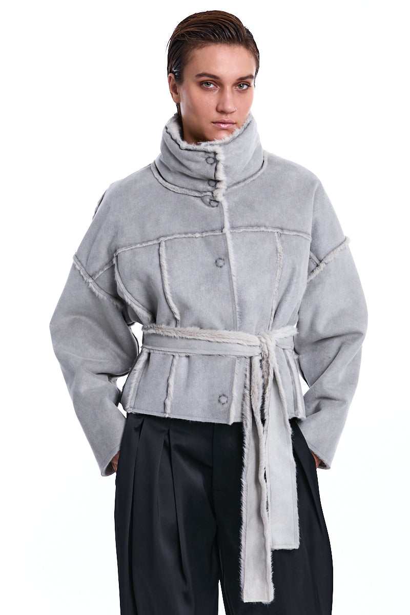 SAND CROPPED DOUBLE-FACE VEGAN SHEEPSKIN JACKET