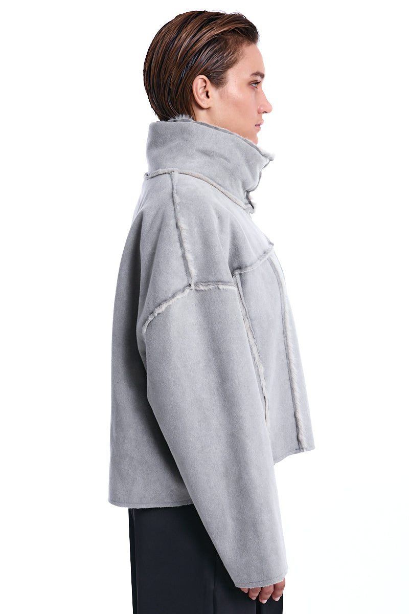 SAND CROPPED DOUBLE-FACE VEGAN SHEEPSKIN JACKET