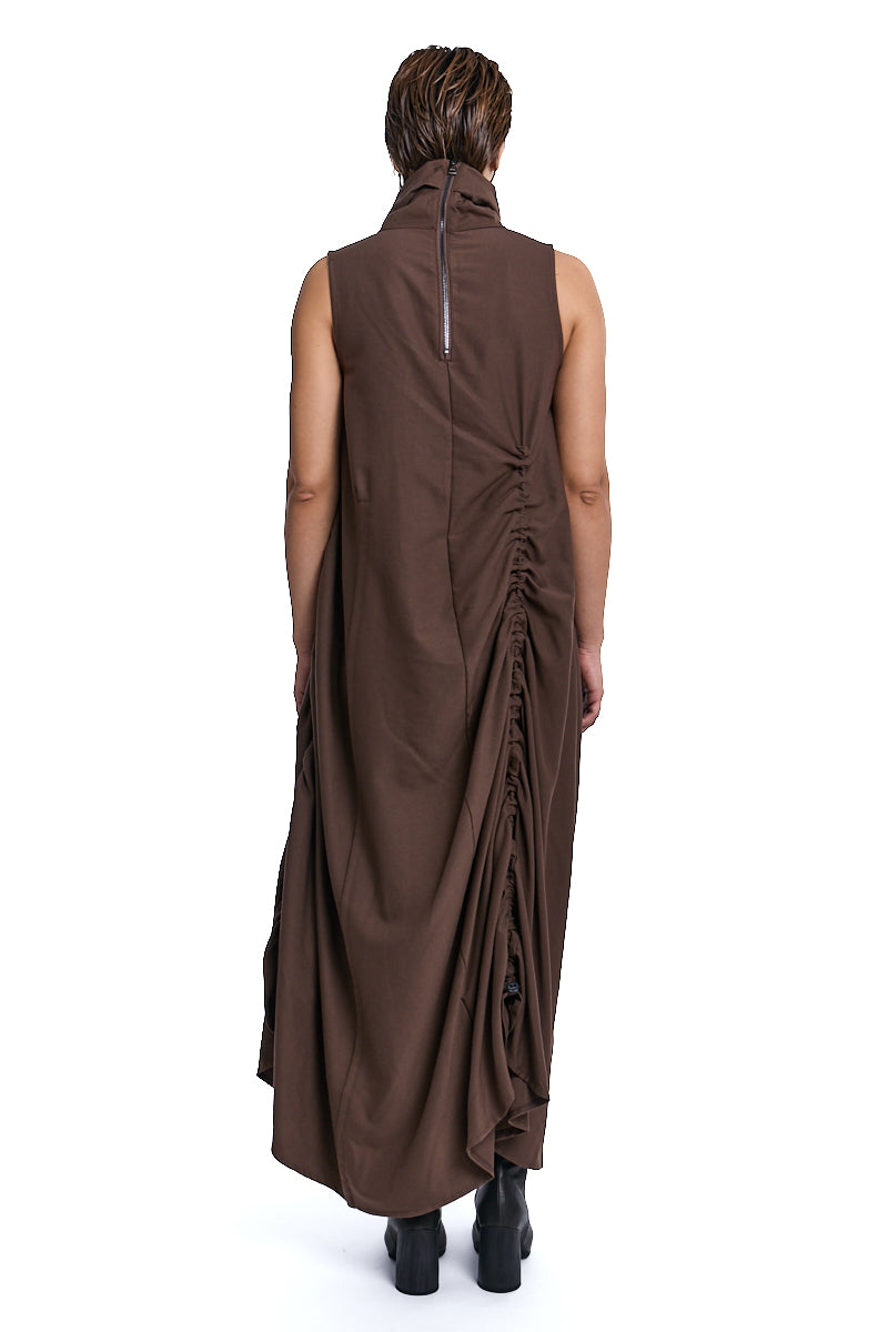 BROWN SLEEVELESS OVERSIZED DRESS