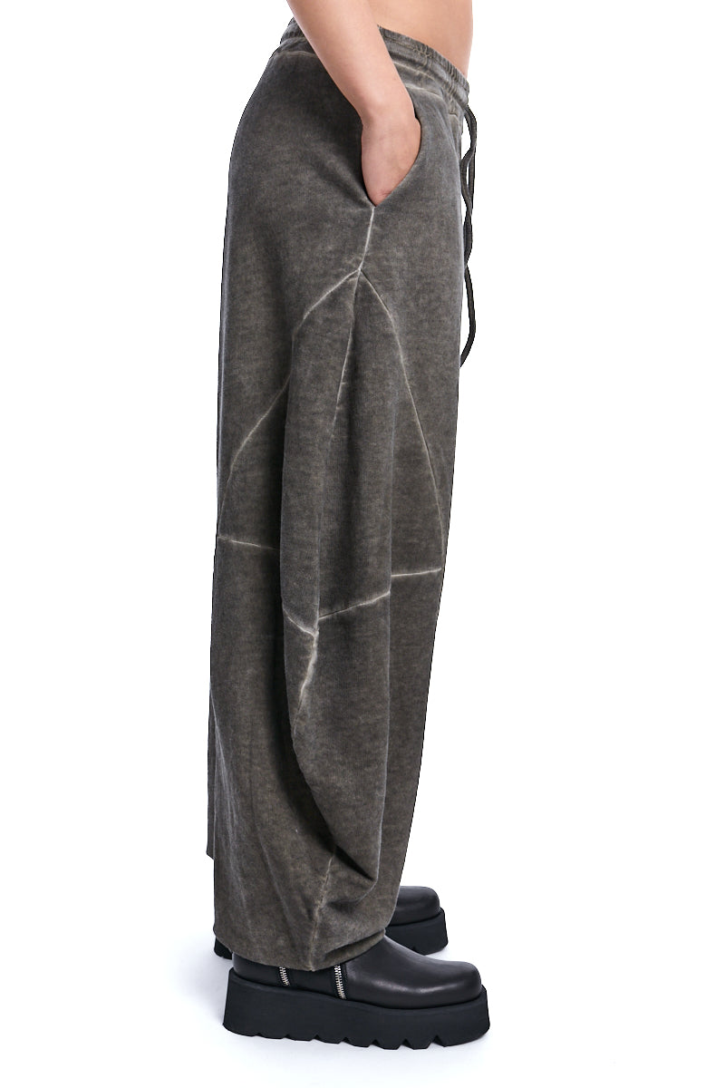 COLD BEIGE BALLOON FLEECE TROUSERS