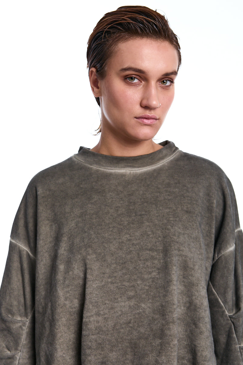 COLD BEIGE DOUBLED OVER CROP FLEECE SWEATER