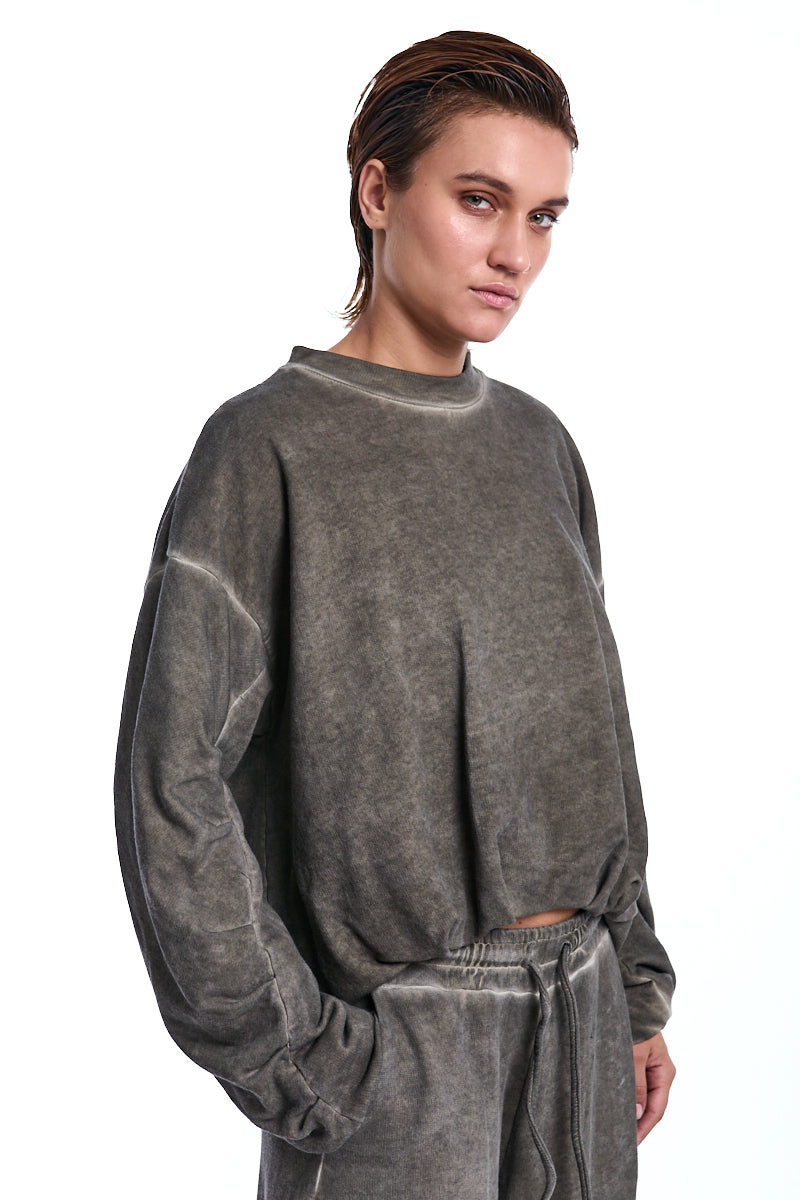 COLD BEIGE DOUBLED OVER CROP FLEECE SWEATER