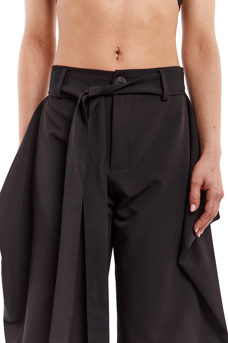 WIDE-LEG FLUID TROUSERS