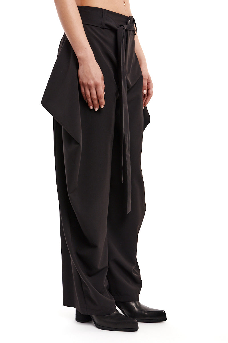 WIDE-LEG FLUID TROUSERS