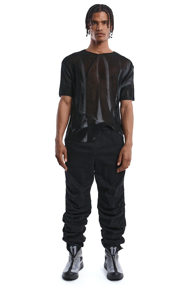 BLACK SPRAYED ASYMMETRIC KNITTED TOP