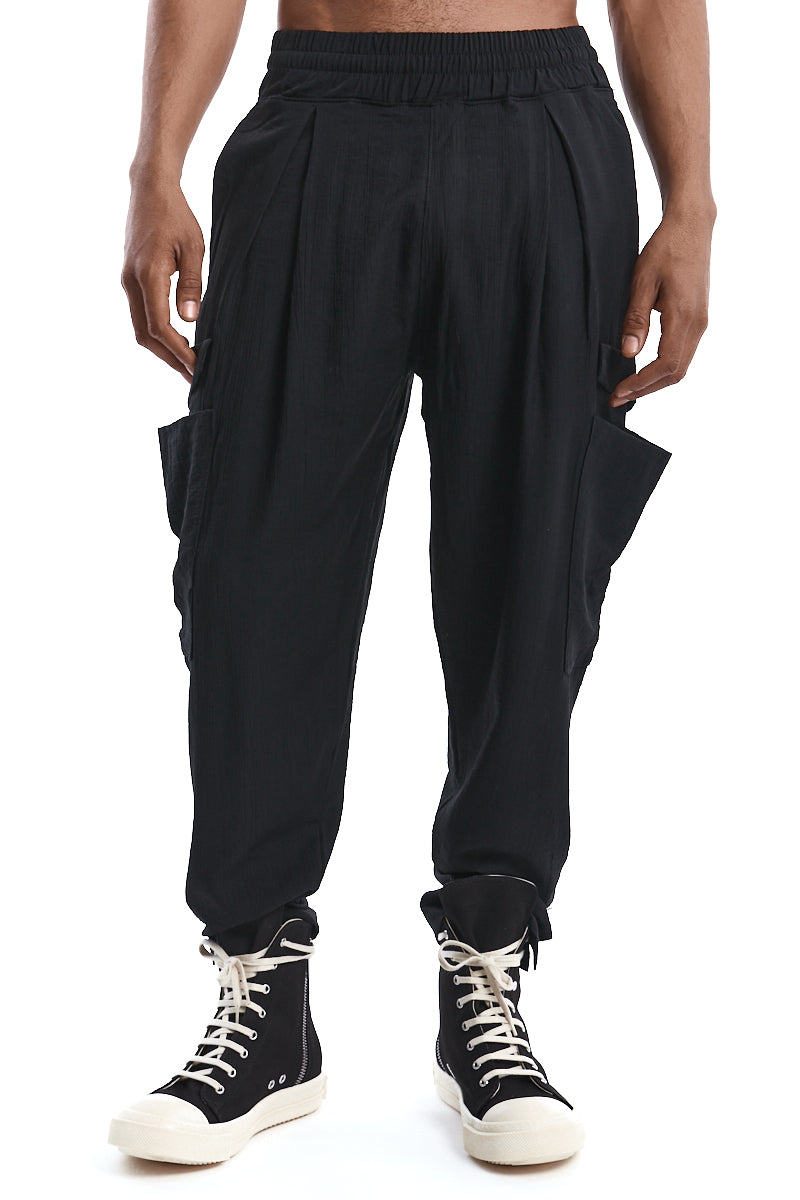 BLACK TEXTURED VISCOSE COMFORT CARGO PANTS