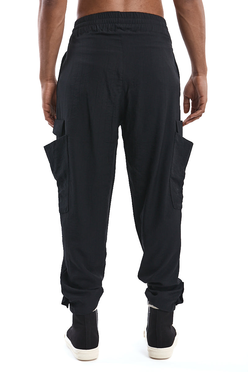 BLACK TEXTURED VISCOSE COMFORT CARGO PANTS