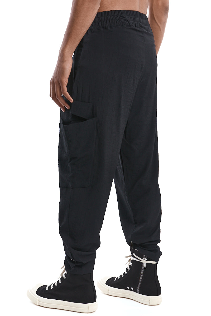 BLACK TEXTURED VISCOSE COMFORT CARGO PANTS